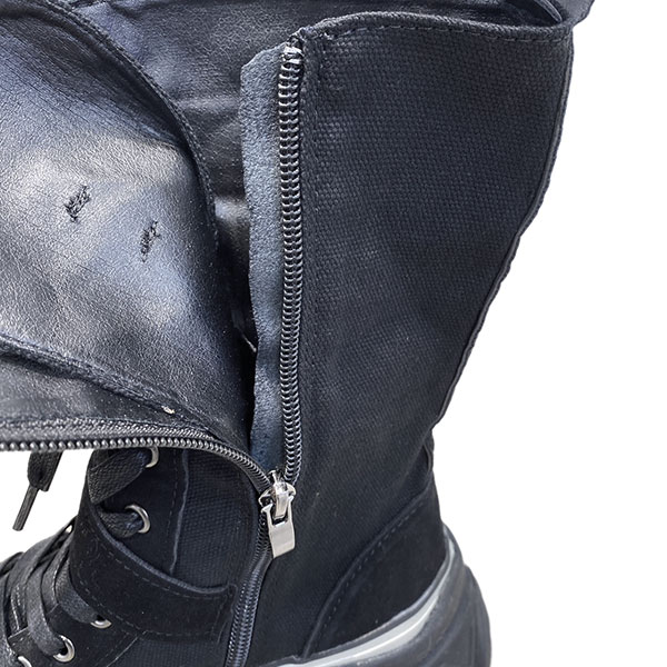 COMBAT BOOTS