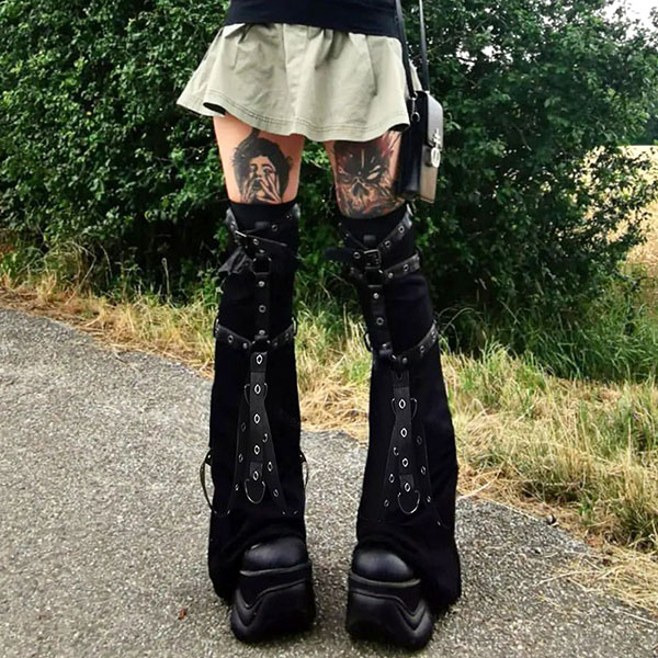 GOTHIC BELT LEG WARMER