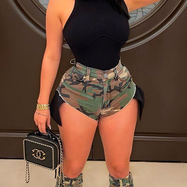 CAMO HIGHCUT SHORTS