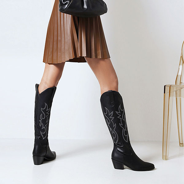 WESTERN BOOTS