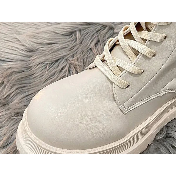 LACEUP PLATFORM BOOTS