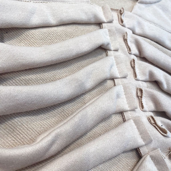 HOLLOW HOODED VEST