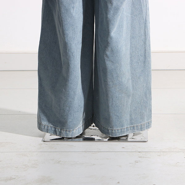 HOLLOW WIDE LED PANTS