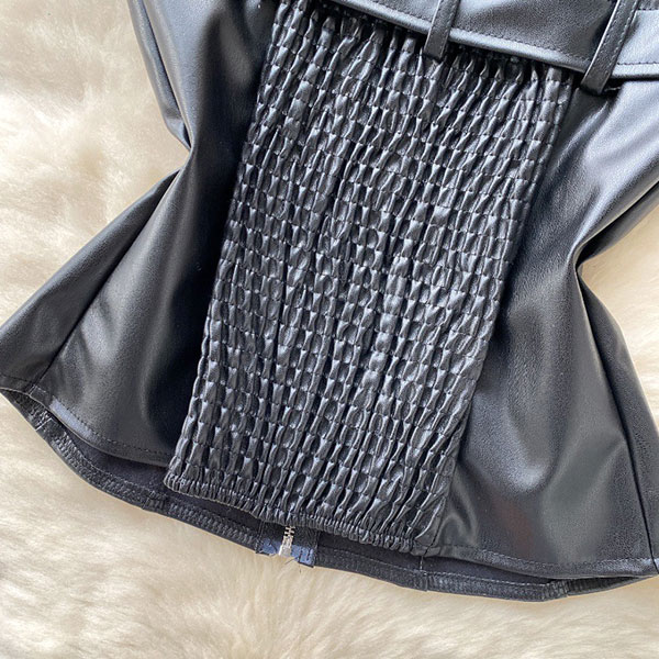 ECO LEATHER ZIP BARE TOP