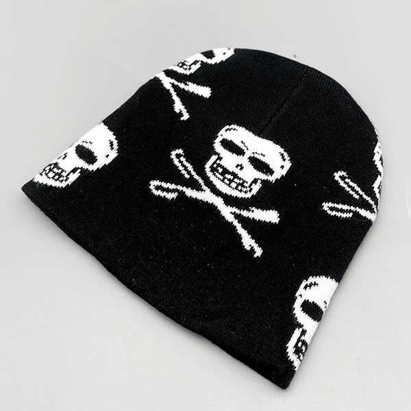 SKULL BEANIE