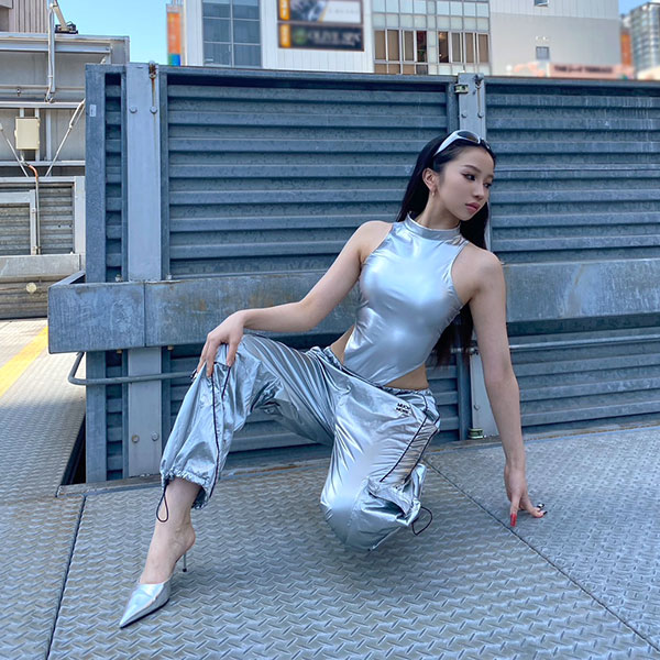 METALLIC LINE PANTS