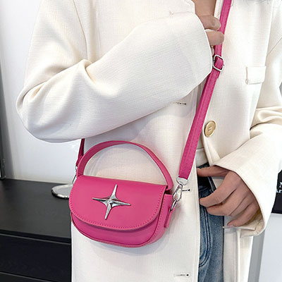 METALLIC STAR SHOULDER BAG