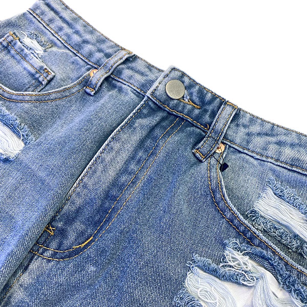 DAMAGE DENIM SHORTS