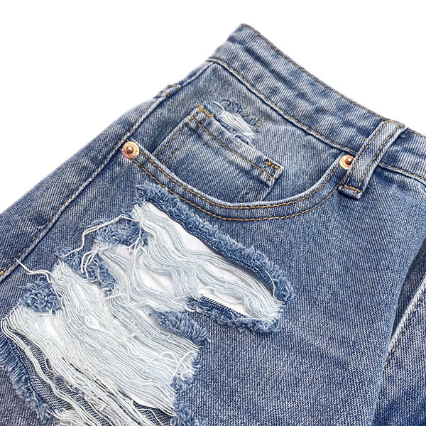 DAMAGE DENIM SHORTS