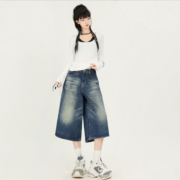 BIG DENIM SHORTS