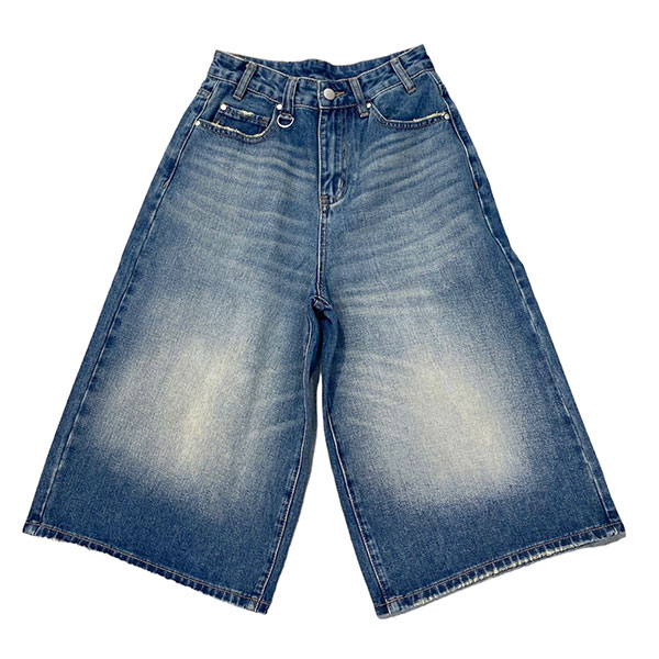 BIG DENIM SHORTS