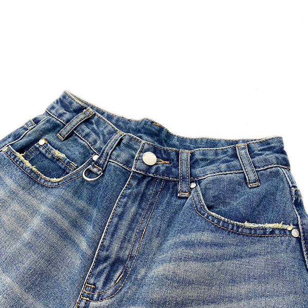 BIG DENIM SHORTS