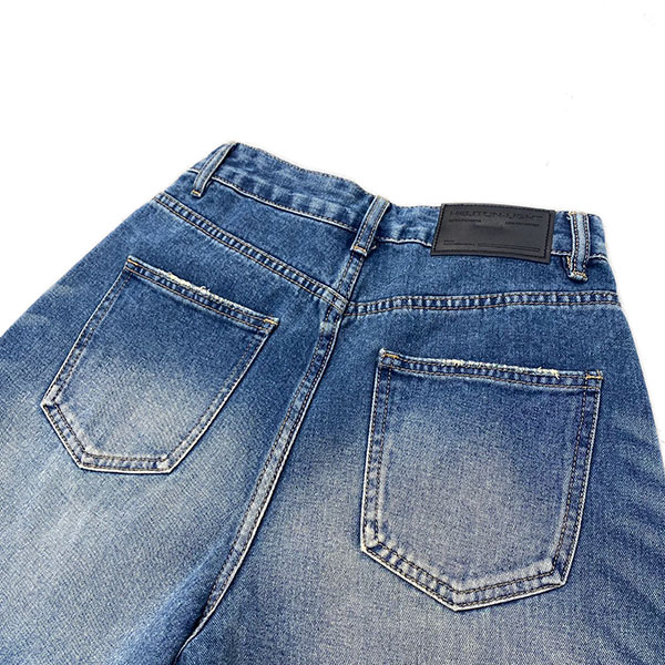 BIG DENIM SHORTS