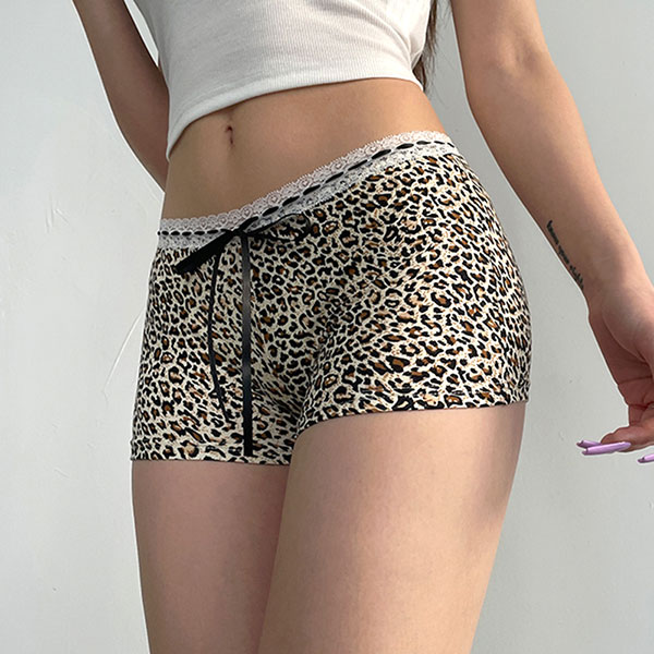 LEOPARD LACE SHORTS
