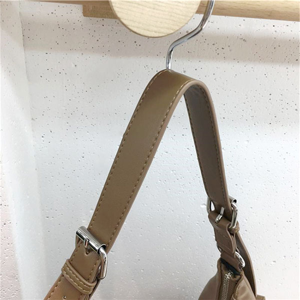 MULTI POCKET SHOULDER BAG