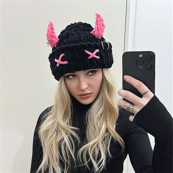 DEVIL HORN KNIT CAP