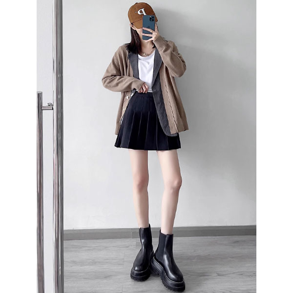 PLEATS SKIRT