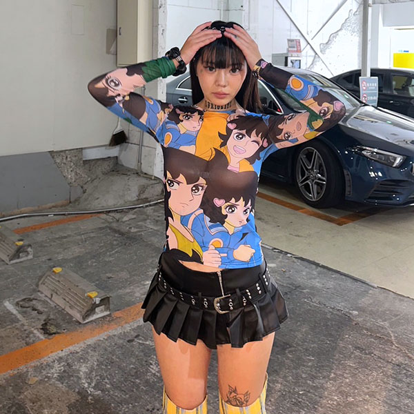 COMICS SHEER TOPS