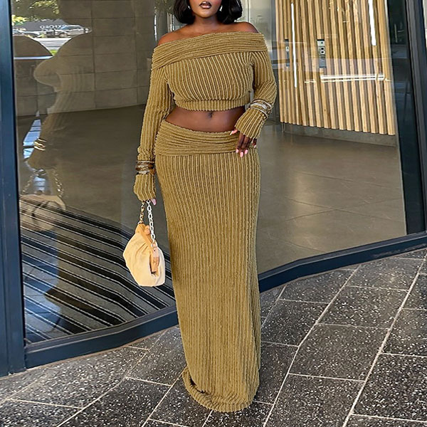 OFF SHOULDER KNIT TWO PIECE