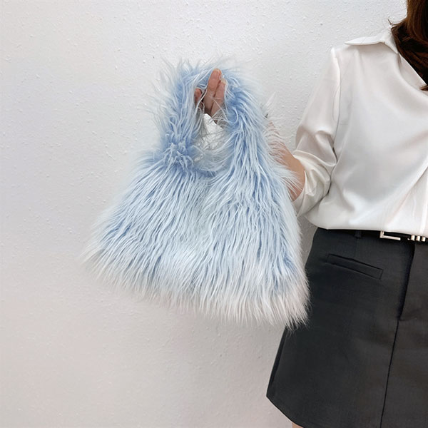 SHAGGY SHOULDER BAG