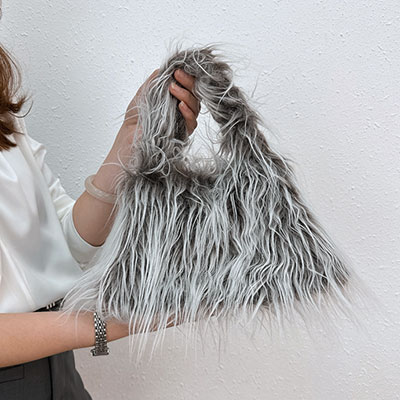 SHAGGY SHOULDER BAG