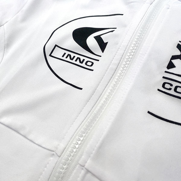 SPORTS ZIP TOP