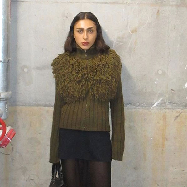 TASSEL ZIP KNIT