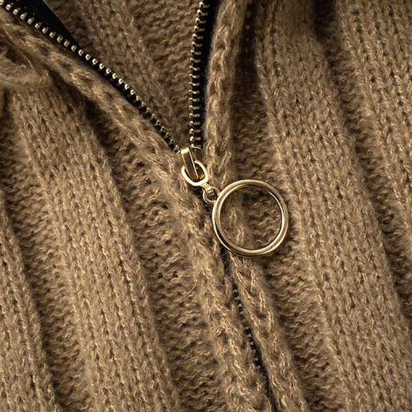 TASSEL ZIP KNIT
