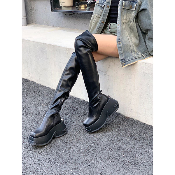 KNEE HIGH PLATFORM BOOTS