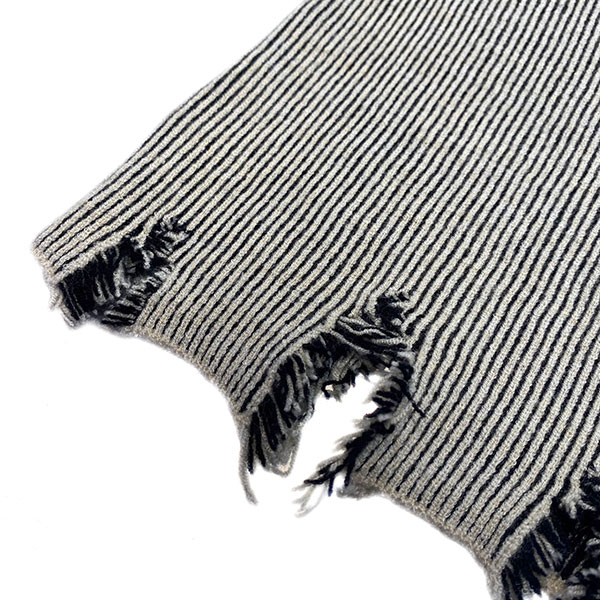 STAR DAMAGE KNIT
