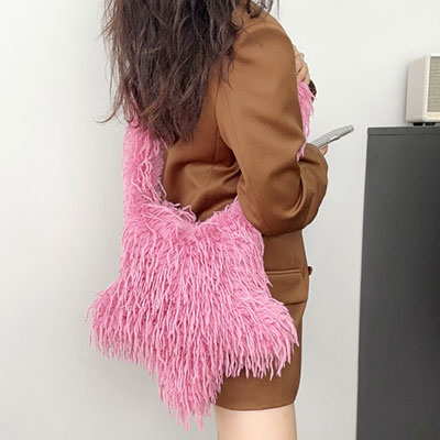 FUR STAR SHOULDER BAG