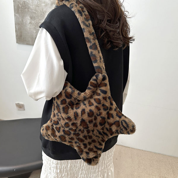 LEOPARD FUR STAR BAG
