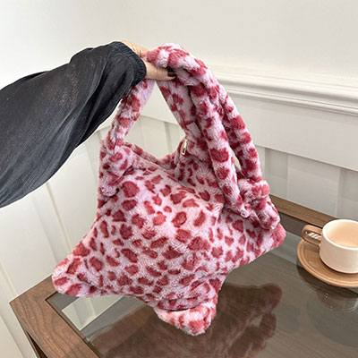 LEOPARD FUR STAR BAG