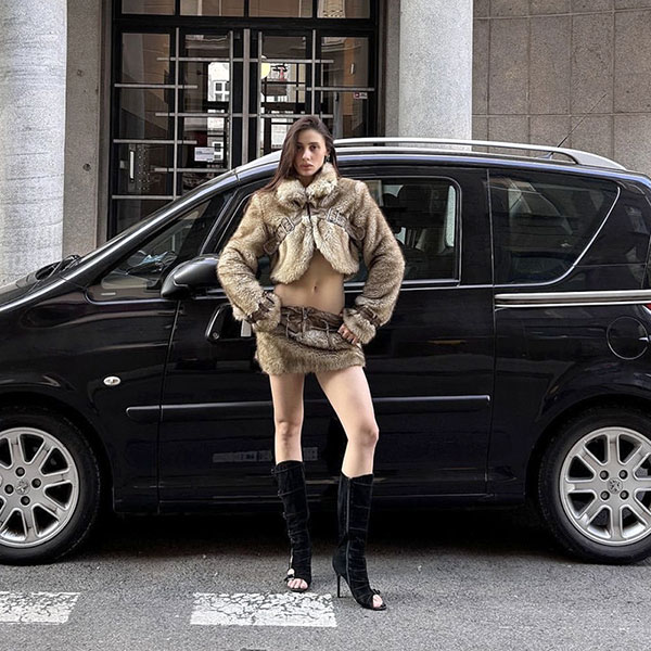 EYELET BELT FUR JACKET