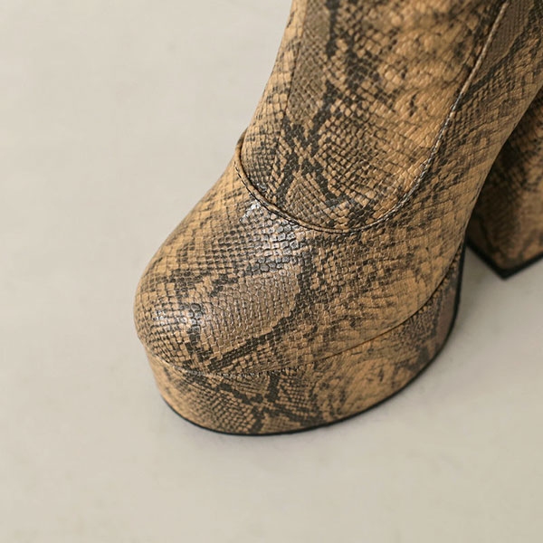KNEE HIGH PLATFORM BOOTS