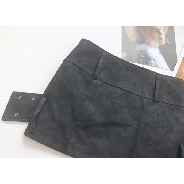 CROSS BUCKLE SKIRT