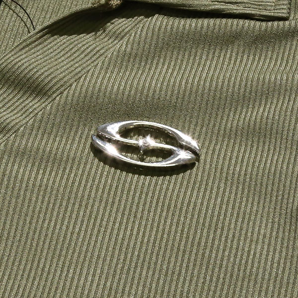 PLATE V-NECK POLO