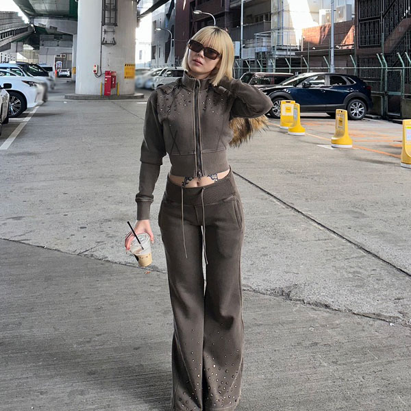 STUDS PIGMENT FLARE PANTS