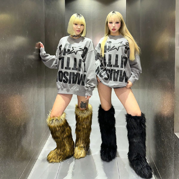 REVERSE LETTER PIGMENT SWEAT