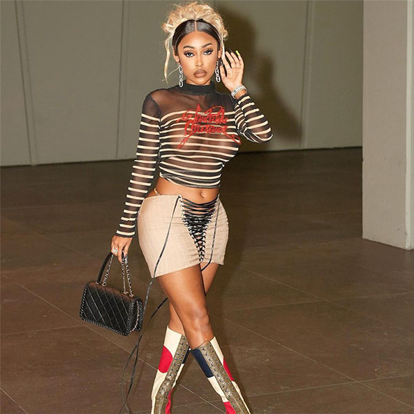 BORDER SHEER TOPS