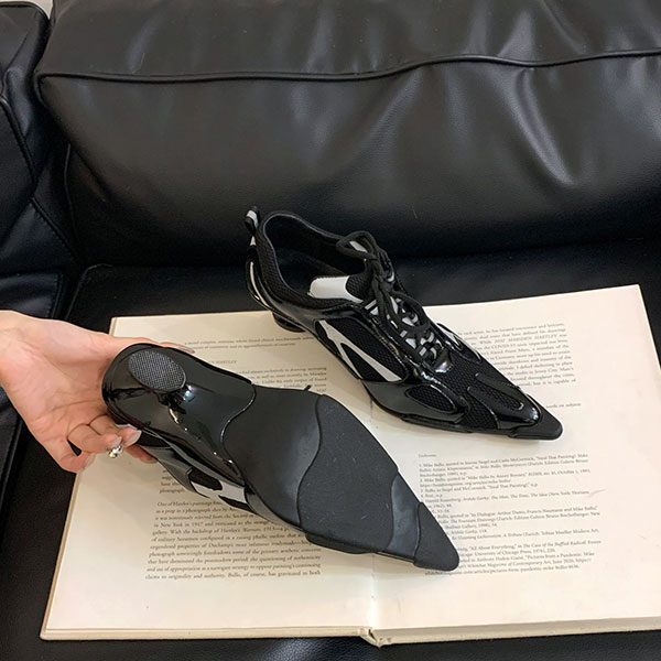 SPORTS POINTED TOE SHOES