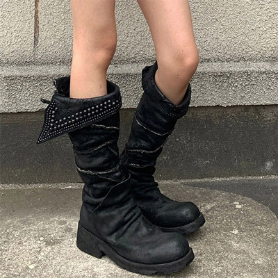 STUDS COWBOY BOOTS