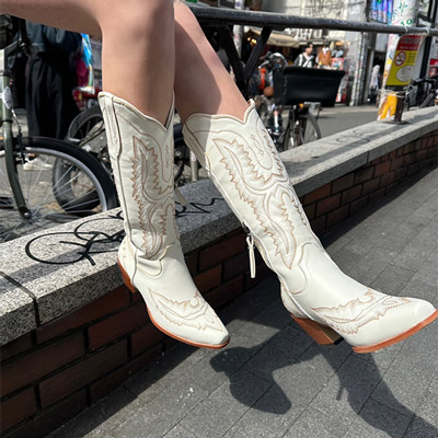 POINTED WESTERN BOOTS