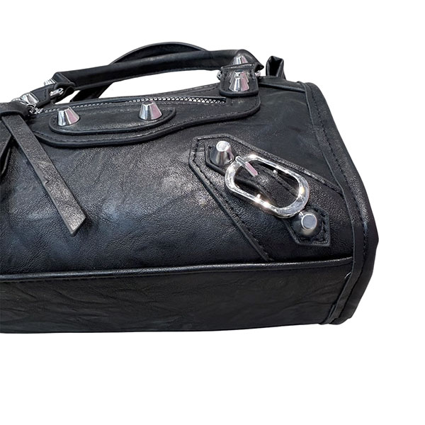 STUDS SHOULDER BAG