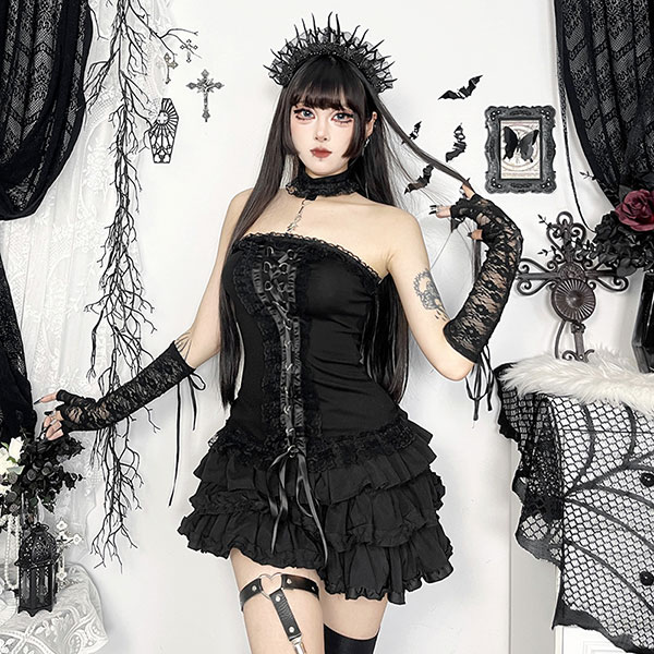 GOTHIC LACE UP TUBE TOP
