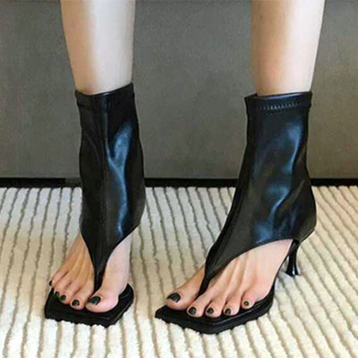 STILETTO HEEL THONG SANDAL