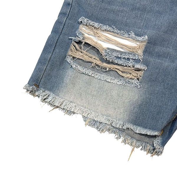 DAMAGE DENIM SHORTS