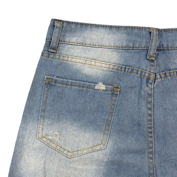 DAMAGE DENIM SHORTS