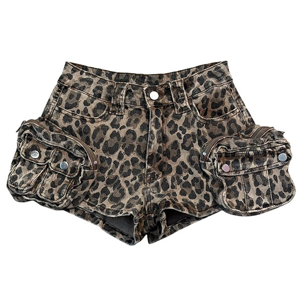 LEOPARD POCKET SHORTS