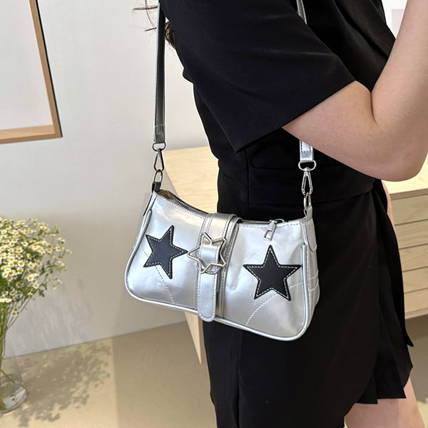 STAR PATCH SHOULDER BAG